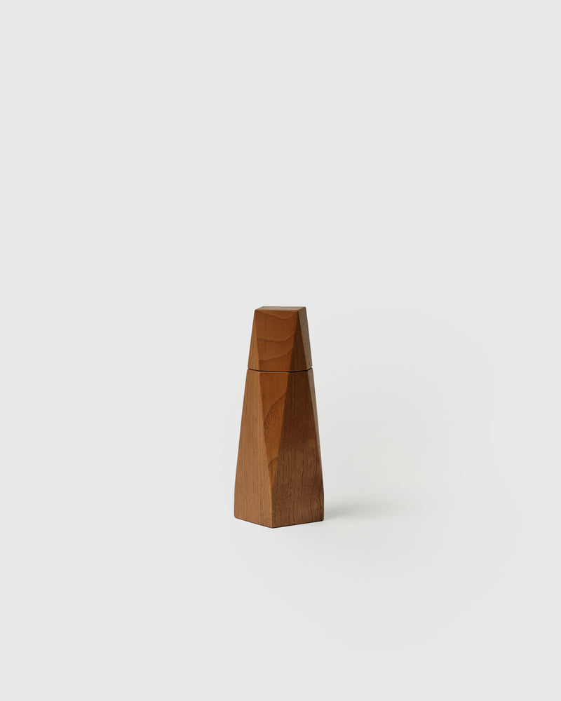 Small Pepper Spitz – Walnut - Second View